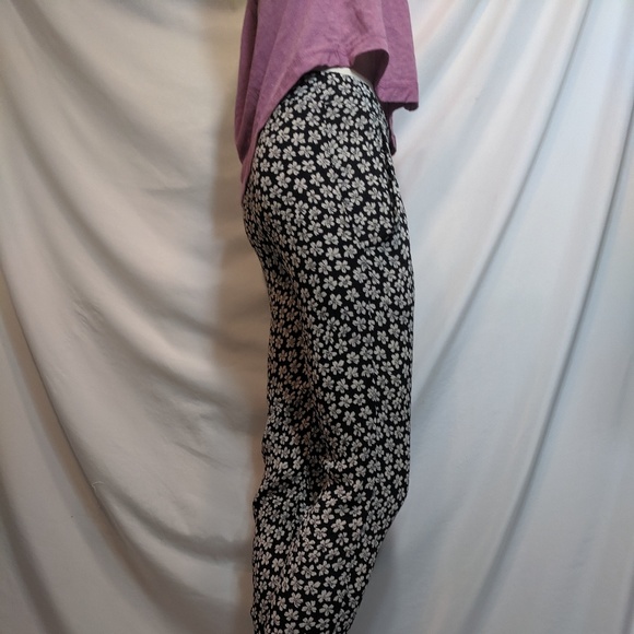 Brandy Melville | floral | Rayon | harem | S / M - Picture 3 of 7